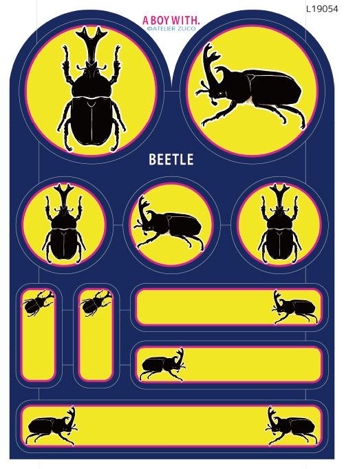 A BOY WITH. BEETLE(L19054)